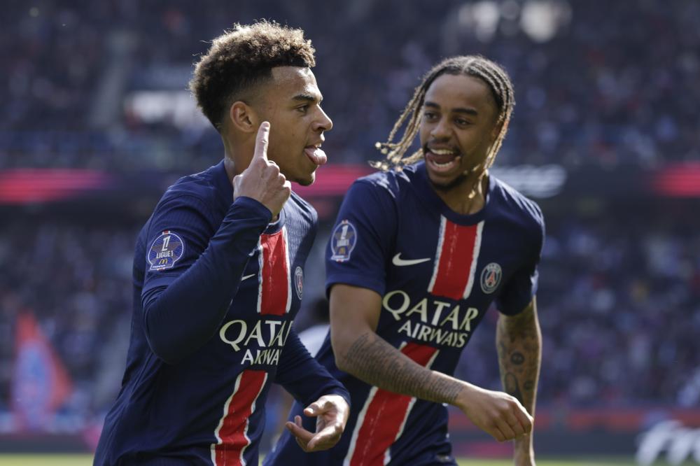 裂对方防线 裂对方防线